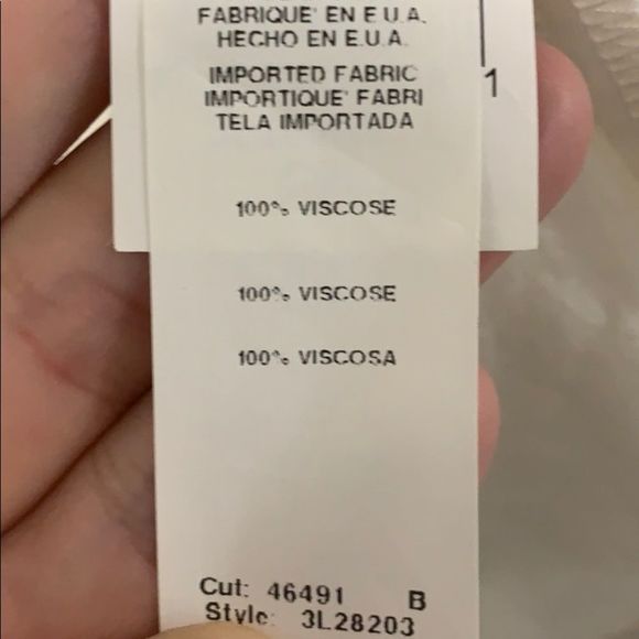 3/$25 - Karen Kane Women’s bowling shirt - Picture 4 of 4